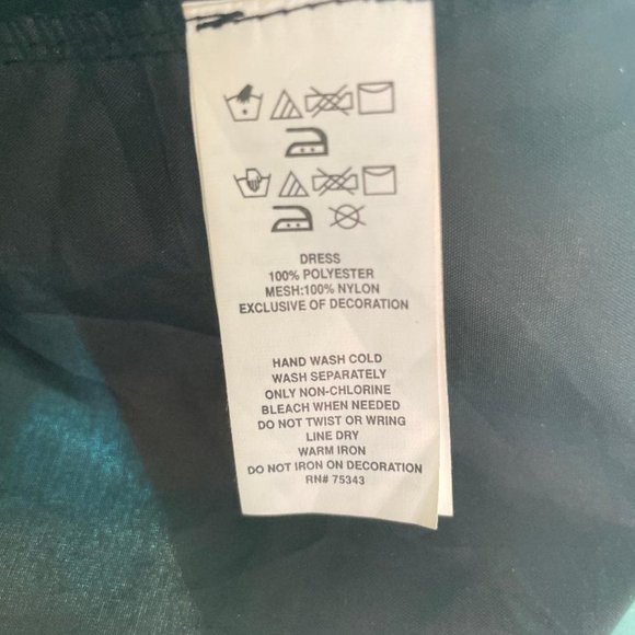 Anna's Coronation Gown Dress-Up or Halloween Costume Children's Size 7/8 - Picture 15 of 16